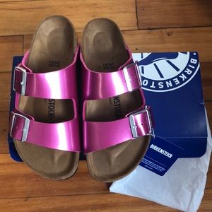 **BRAND NEW** Birkenstock’s new with tag!